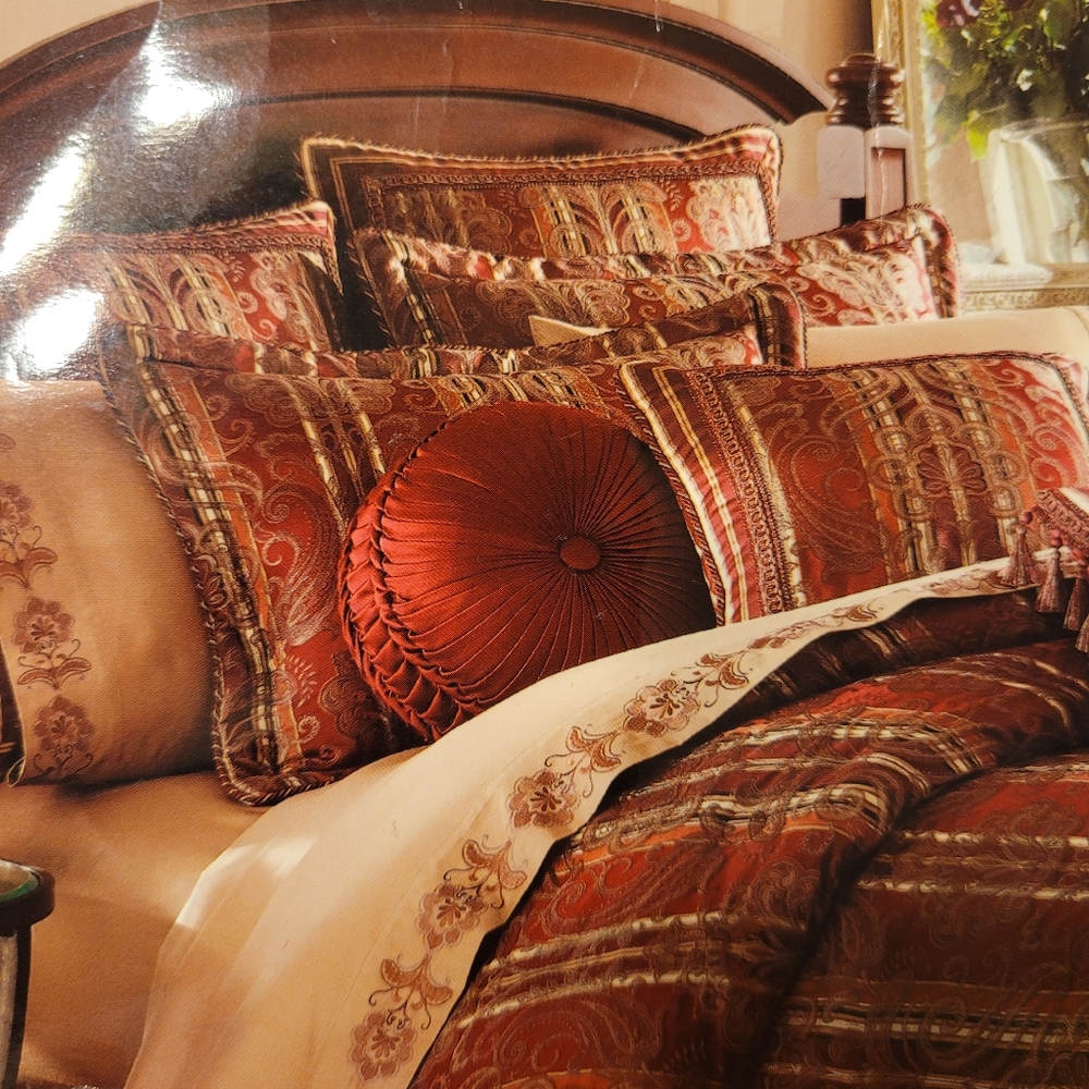 ❤️‍🔥 NWT J. Queen Manor House Euro Shams Ornate